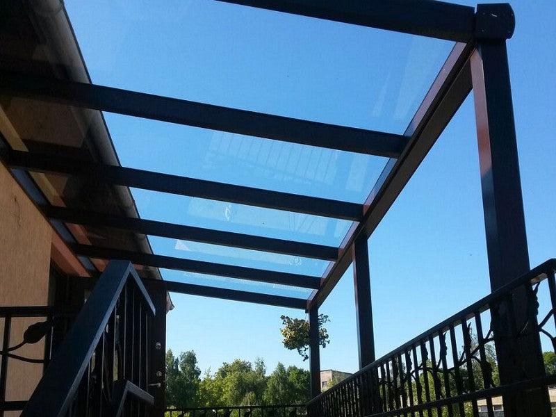 Качествен навес от плътен поликарбонат
